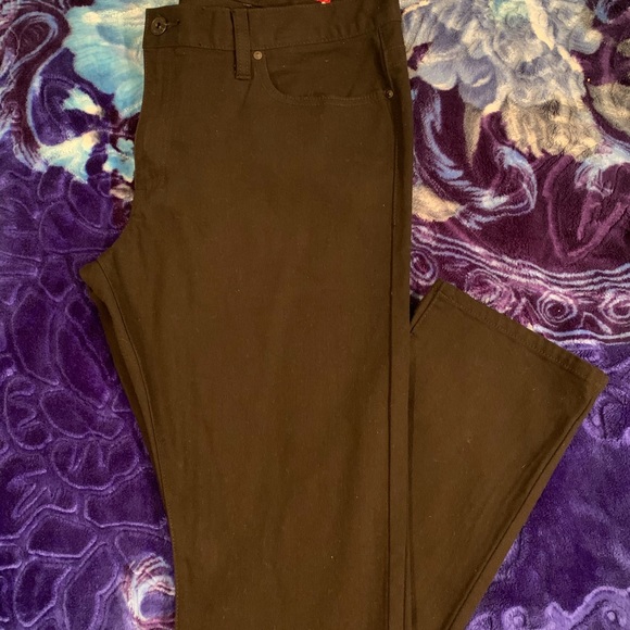 Black GUESS jeans brand new never worn in very good condition - Picture 3 of 3